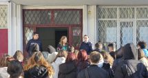 Stire din Eveniment : Elevii din Constanţa, învăţaţi cum să reacţioneze în caz de cutremur