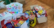 Stire din Cultură-Educație : Elevii Colegiului Pedagogic dăruiesc, de Crăciun