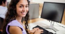 Stire din Cultură-Educație : Elevii au la dispoziție povești on-line, din programa școlară
