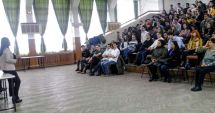 Stire din Cultură-Educație : Elev orientat, student angajat. Liceenii de la "Blaga" se pregătesc  de facultate