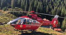 Stire din Eveniment : Un bărbat a fost rănit după ce s-a răsturnat cu ATV-ul. Transportat cu elicopterul SMURD