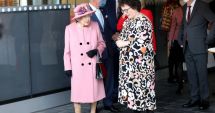 Stire din Actualitate : Regina Elisabeta a II-a a Marii Britanii a fost surprinsă cu microfonul deschis în timp ce îi critica pe liderii lumii