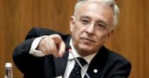 Stire din Economie : Elitele intelectuale sunt fermentul acțiunii umane, afirmă Mugur Isărescu