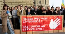 Stire din Actualitate : Elvețienii, chemați la referendum pentru a se pronunța asupra înăspririi regulilor serviciului civil