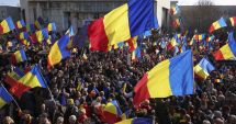 Stire din Eveniment : Jandarmeria a prins încă un bărbat având cuțit la el, la protestul lui Georgescu