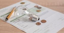Stire din Economie : Ofertele furnizorilor de energie electrică îi sperie pe români. Facturile se vor dubla de la 1 iulie