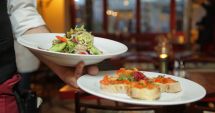 Stire din Social : O nouă tactică a restaurantelor de a face faţă inflaţiei. Clienţii sunt multumiţi