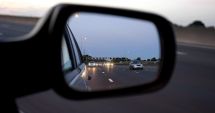 Stire din Eveniment : Escrocheria „Oglinda” poate lăsa mii de români păgubiți. Cum operează infractorii