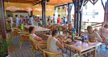 Stire din Social : Restaurantul Estival din Mamaia, preparate fine și de calitate, la prețuri corecte
