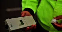 Stire din Eveniment : Tânăr inconștient. Fără permis și cu alcoolemie mare la volan