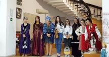 Stire din Cultură-Educație : Mozaic multietnic dobrogean,  la Muzeul de Artă Populară Constanța