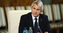 Stire din Politică-Administrație : Eugen Teodorovici, despre scăderea burselor: Nu ne afectează!