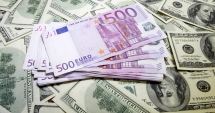 Stire din Economie : Euro a revenit peste pragul de 1,20 dolari, pentru prima dată în ultimii doi ani