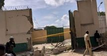 Stire din Actualitate : Evadare ca-n filme | Aproape 900 de deținuți au fugit dintr-o închisoare nigeriană