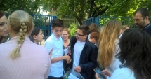 Stire din Cultură-Educație : Stimulente de mii de lei pentru elevii de 10