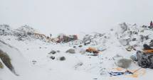 Cutremur în Nepal / Opt alpiniști au murit după avalanșa de pe Everest