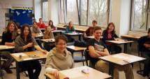 Stire din Cultură-Educație : Se apropie focul examenelor Cambridge la Liceul "Călinescu"
