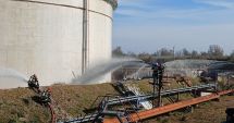 Stire din Eveniment : Viteza de reacție a salvatorilor, testată în cadrul unui exercițiu complex de pe platforma Petromidia