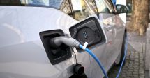 Stire din Economie : Expansiunea automobilului electric