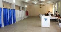 Stire din Politică-Administrație : Experții electorali vor primi indemnizații mai mari cu aproape 80%