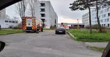 Stire din Eveniment : UPDATE Incendiu la o clădire dezafectată din stațiunea Mamaia. Pompierii intervin cu mai multe echipaje