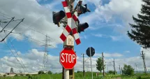Stire din Eveniment : Polițiștii au sancționat zeci de șoferi la trecerile de cale ferată fără barieră