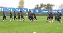 Stire din Sport : Farul Constanța vrea să dreseze „câinii roșii”. Duel capital cu Dinamo la Ovidiu
