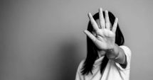 Stire din Eveniment : O tânără a mers la Poliție să ia ordin de protecție împotriva mamei sale. De ce o acuză