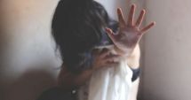 Stire din Eveniment : Coșmarul trăit de o copilă de 13 ani. A fost violată timp de 4 ani de tatăl vitreg, cu voia mamei