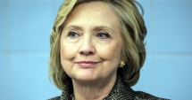 Stire din Actualitate : Agenții FBI au mandat să-i verifice mailurile lui Hilllary Clinton