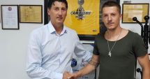 Stire din Sport : FC Viitorul l-a transferat pe Vlad Achim