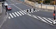 Stire din Eveniment : Fenomen periculos. Dependenți de droguri se aruncă în fața mașinilor, pentru a înscena un accident și a obține bani