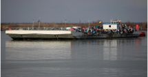 Oamenii fug din Ucraina în România cu feribotul