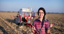 Stire din Economie : Finanțare pentru fermierii care angajează tineri