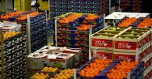 Stire din Economie : Fermierii continuă lupta cu marii retaileri