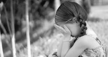 Stire din Social : Atenție, mămici! Un individ suspect abordează fetițe în parcul de la Casa de Cultură! "Se oferea să le filmeze!"