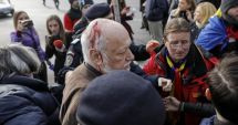 Stire din Eveniment : S-A LĂSAT CU SÂNGE! Incidente la troiță