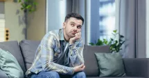 Stire din Sănătate : Semnele prin care corpul vă avertizează că aveți deficit de fier