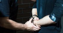 Stire din Actualitate : Persoanele condamnate definitiv pentru fapte de corupţie ar putea să nu mai beneficieze de pensii speciale