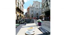 Stire din Actualitate : De anul viitor, orașul artelor interzice terasele restaurantelor, barurile și cafenelele în zona centrală