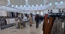 Stire din Economie : Primăvara începe cu stil la Târgul TINIMTEX. Doar 10 producători au venit cu oferte speciale