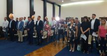 Stire din Politică-Administrație : Elevii merituoși și profesorii lor, premiați de administrația din Constanța. Câți bani vor primi