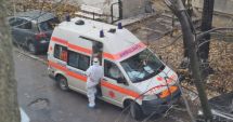 Stire din Social : Testarea COVID, în faţa blocului. „Am ajuns de râsul cartierului!”