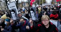 Stire din Actualitate : Proteste de stradă în Polonia după moartea unei femei care nu a putut face avort