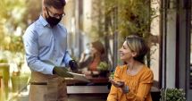 Stire din Economie : E criză de forță de muncă pe litoral! Hotelierii și cârciumarii sunt disperați