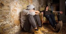 Stire din Eveniment : Mărturie de sub vălul drogurilor. "Eu credeam că dependenți sunt doar boschetarii"