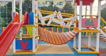 Stire din Social : Unii construiesc, alții demolează! Dezastru la locurile de joacă din Constanța!