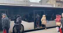 Stire din Social : Călători disperați de duhoarea din autobuzele CT Bus, devenite refugiu pentru oamenii străzii