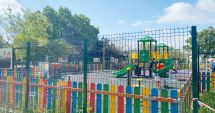 Stire din Social : Țarc versus parc! Rămași fără Țara Piticilor, copiii constănțeni se bat pe leagănele dintre blocuri