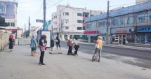 Stire din Eveniment : Incredibil! De teamă să nu le cadă casele, locuitorii de pe strada Mihai Viteazu se bucură de ambuteiaje